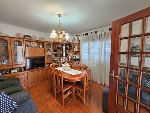 Moradia térrea t3 e lote urbano