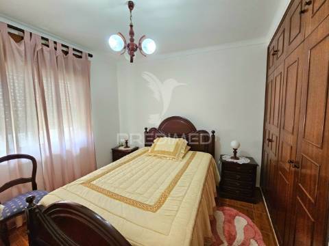 Moradia térrea t3 e lote urbano