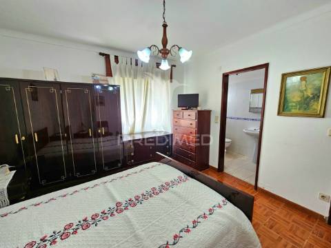 Moradia térrea t3 e lote urbano