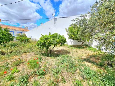 Moradia térrea t3 e lote urbano