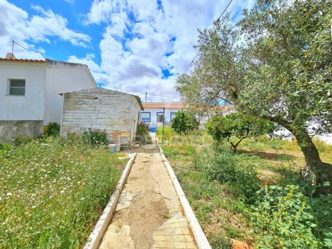 Moradia térrea t3 e lote urbano