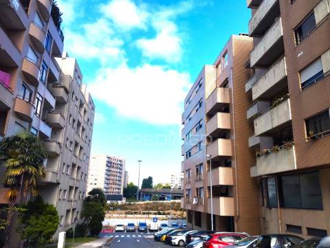 Apartamento t1+1 em são vítor