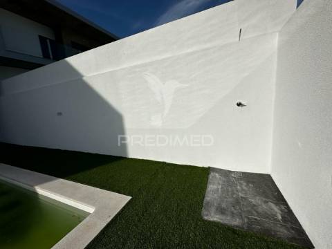 Moradia de luxo t4 com piscina elvas