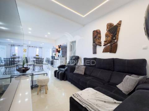 Moradia térrea t4 perto escolas e transportes públicos