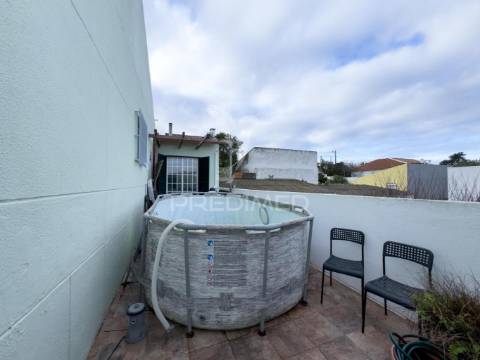 Moradia térrea t4 perto escolas e transportes públicos