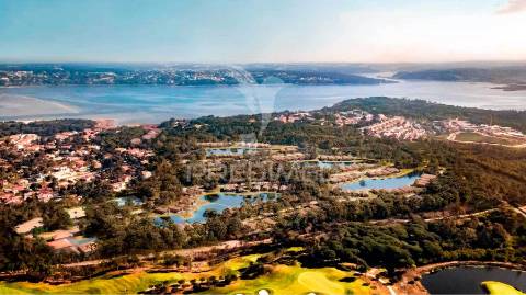 Moradia t2 nova, de madeira, junto à lagoa de óbidos