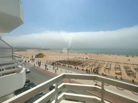 Apartamento t2 + 1 - nazaré (1ª linha de praia)