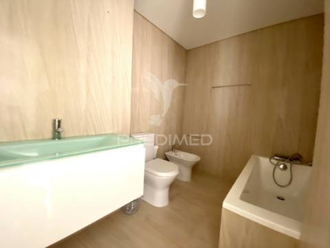 Apartamento t2 + 1 - nazaré (1ª linha de praia)