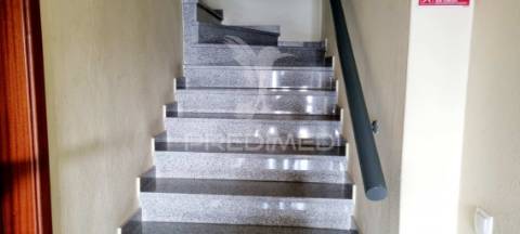 Armazem industrial na urb. industrial da passagem