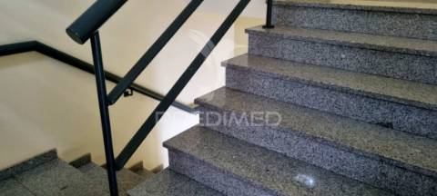 Armazem industrial na urb. industrial da passagem