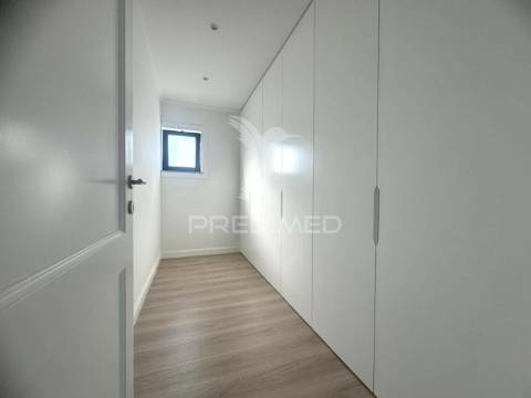 Moradia nova t3  em barco - guimarães