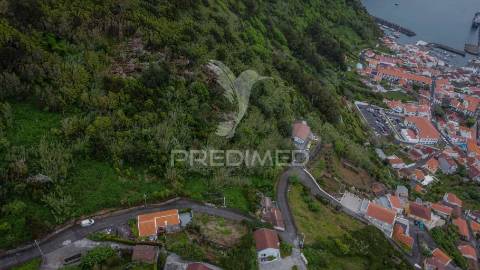 Terreno exclusivo com vista panorâmica – vila das velas, ilha de são jorge
