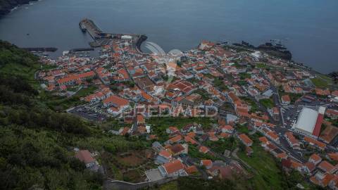Terreno exclusivo com vista panorâmica – vila das velas, ilha de são jorge