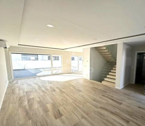 Moradia t4 com piscina - alcochete