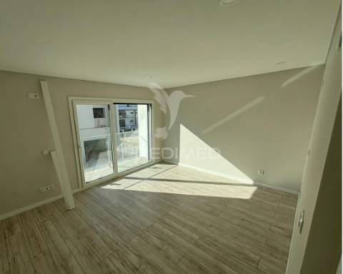 Moradia t4 com piscina - alcochete