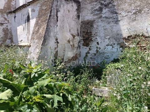 Oportunidade única no centro de campo maior – moradia para recuperação com grande potencial de negócio