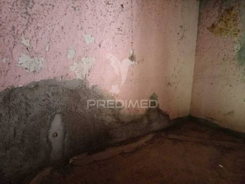 Oportunidade única no centro de campo maior – moradia para recuperação com grande potencial de negócio