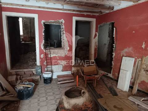 Oportunidade única no centro de campo maior – moradia para recuperação com grande potencial de negócio