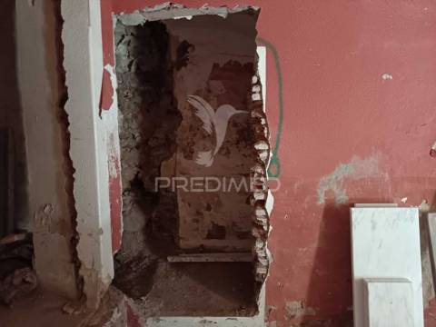 Oportunidade única no centro de campo maior – moradia para recuperação com grande potencial de negócio