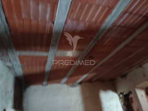 Oportunidade única no centro de campo maior – moradia para recuperação com grande potencial de negócio