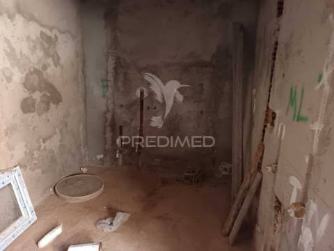 Oportunidade única no centro de campo maior – moradia para recuperação com grande potencial de negócio