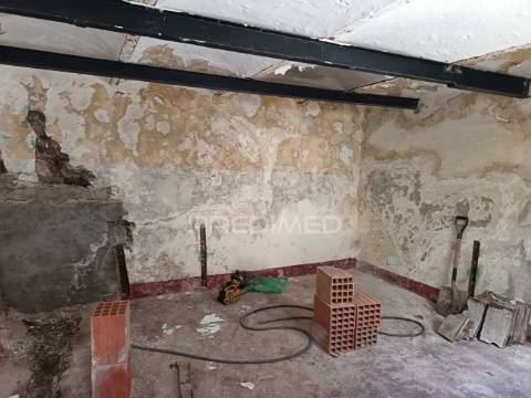 Oportunidade única no centro de campo maior – moradia para recuperação com grande potencial de negócio