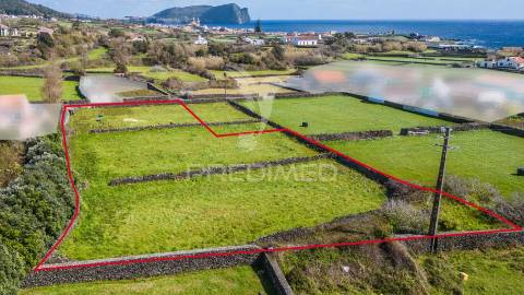 Terreno urbano para construção