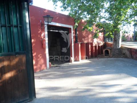 Infraestrutura equestre de excelência com potencial habitacional