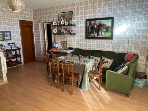 Infraestrutura equestre de excelência com potencial habitacional