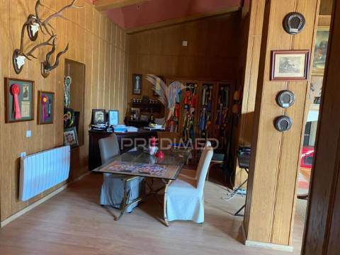 Infraestrutura equestre de excelência com potencial habitacional