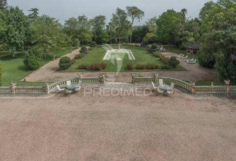 Palácio histórico com jardim botânico e instalações hípicas — elvas, portugal