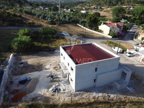 A tua nova casa está em alcanede – conforto, estilo e preço justo!