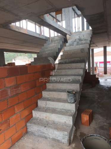 A tua nova casa está em alcanede – conforto, estilo e preço justo!