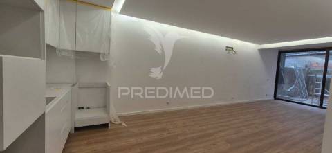 Encontre o seu espaço...fantástico apartamento novo,