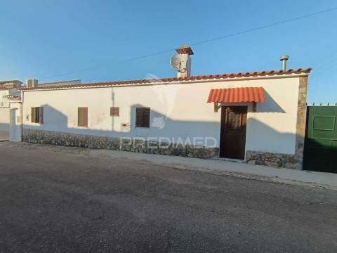 Moradia t2 em vila boim – conforto e tradição alentejana