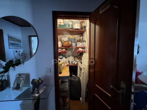 Apartamento t3 c/garagem e parqueamento