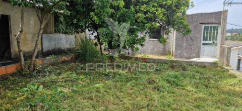 Moradia t2 para recuperação – oportunidade imperdível!