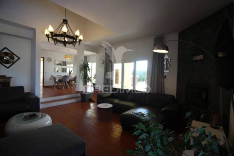 Excelente moradia algarvia com piscina