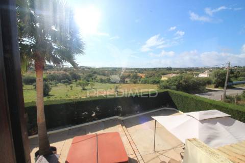 Excelente moradia algarvia com piscina