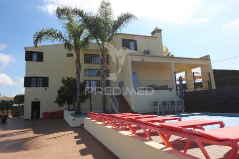 Excelente moradia algarvia com piscina