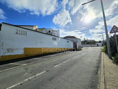 Lote com projeto de moradia em castro verde