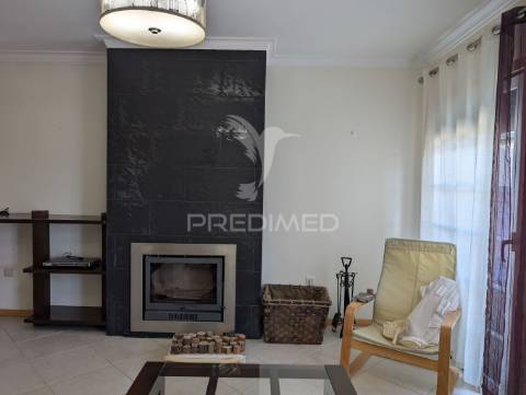 Moradia t3 em banda em alpiarça