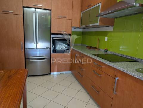 Moradia t3 em banda em alpiarça