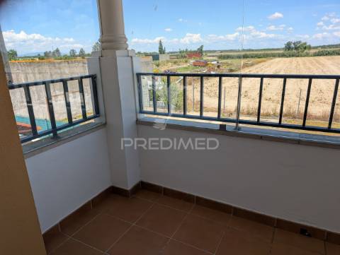 Moradia t3 em banda em alpiarça