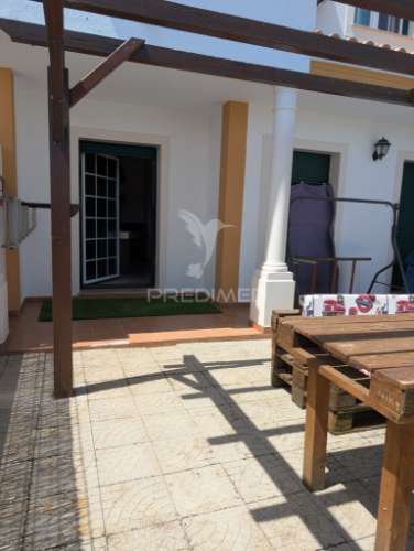 Moradia t3 em banda em alpiarça