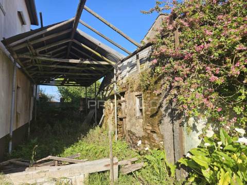 Casinha de campo para restaurar