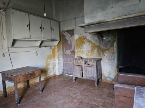 Casinha de campo para restaurar