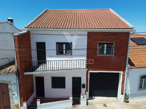 Moradia t5 na golegã – capital do cavalo!