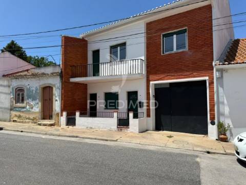 Moradia t5 na golegã – capital do cavalo!