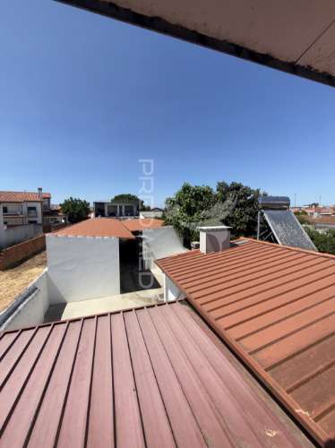 Moradia t5 na golegã – capital do cavalo!